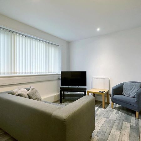 Bright, Warm & Cozy House In Harpurhey Apartment แมนเชสเตอร์ ภายนอก รูปภาพ